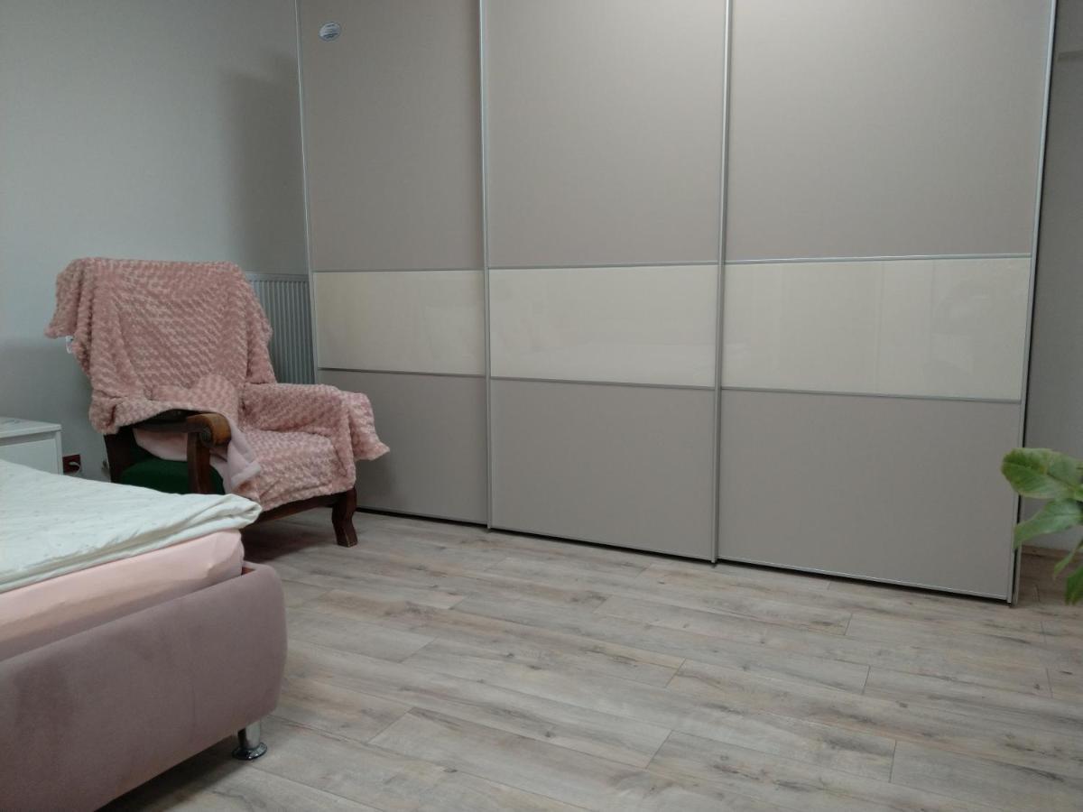 Silver Dream Apartmanhaz เดเบรตเซน ภายนอก รูปภาพ