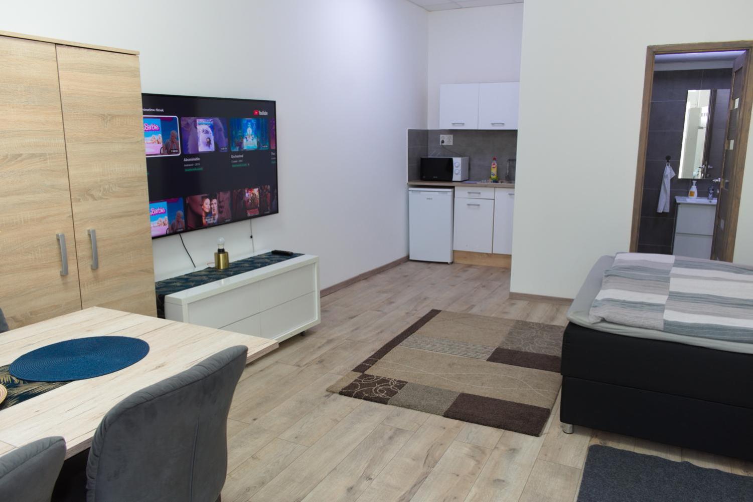 Silver Dream Apartmanhaz เดเบรตเซน ภายนอก รูปภาพ