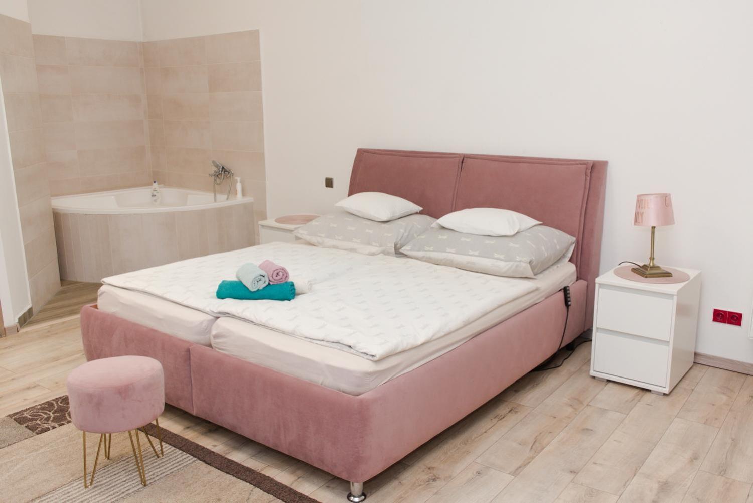 Silver Dream Apartmanhaz เดเบรตเซน ภายนอก รูปภาพ