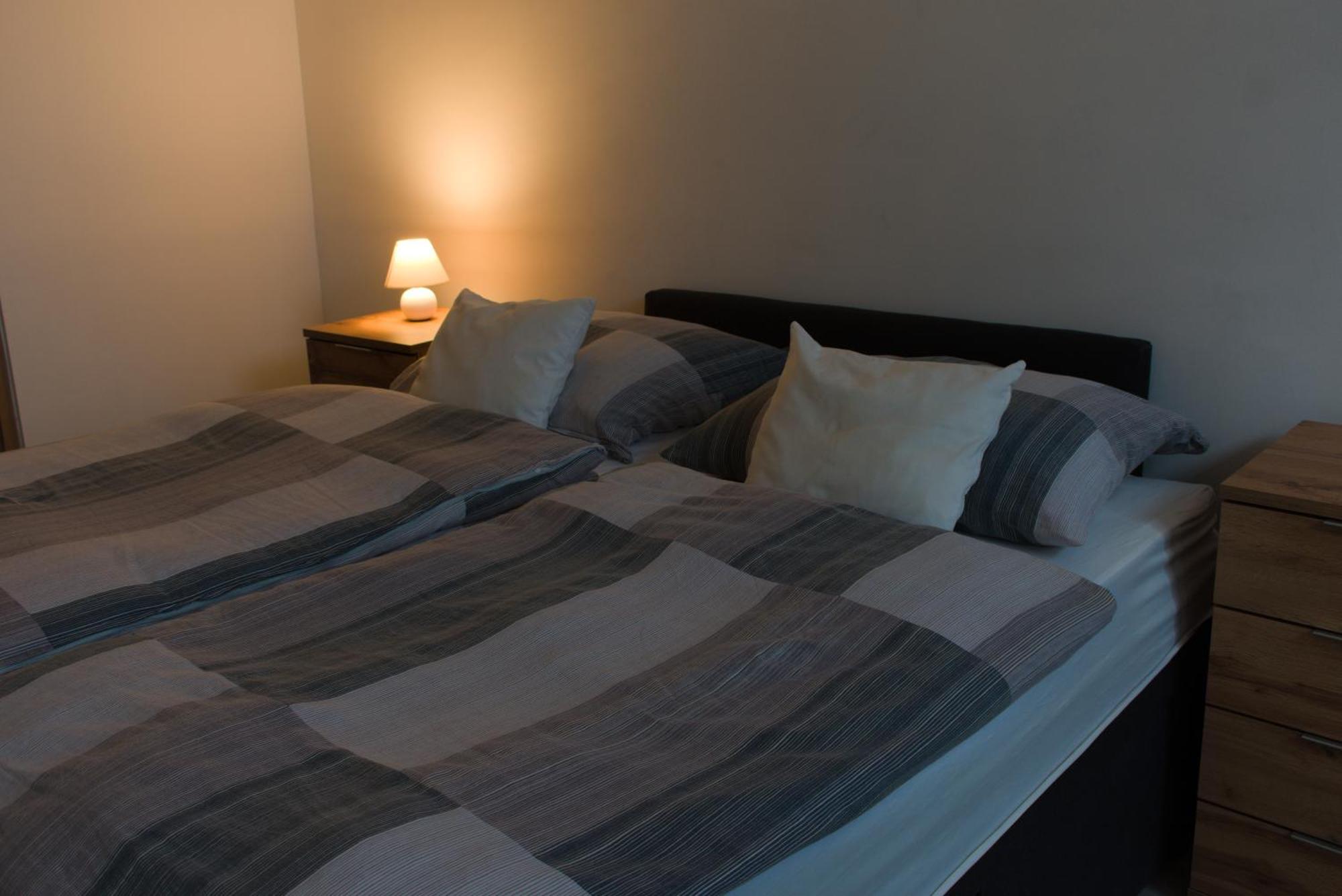 Silver Dream Apartmanhaz เดเบรตเซน ภายนอก รูปภาพ
